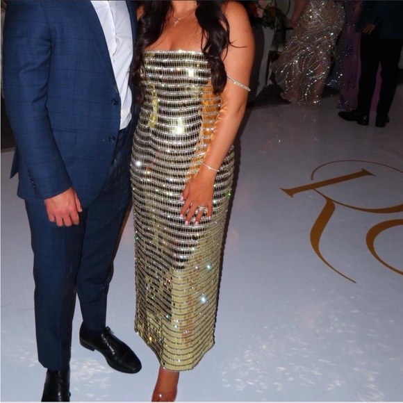 ARRANGE linear encrusted column cami maxi dress in gold
Size 6 - Picture 3 of 5